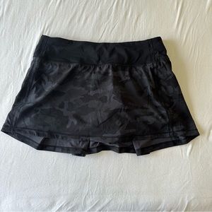 Lululemon black camo tennis skirt